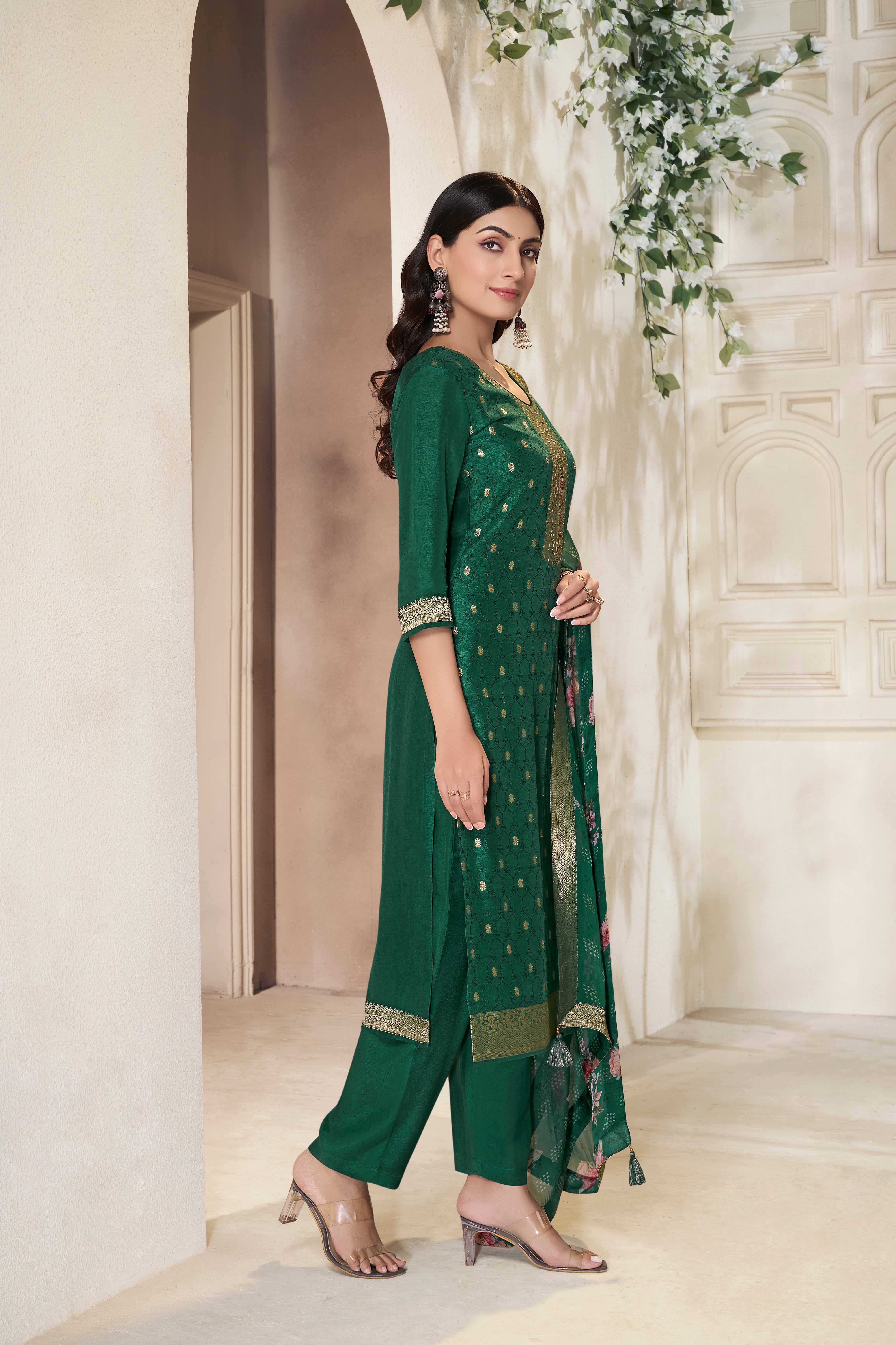 Designer Green Jacquard Weave Dola Silk Kurta Suit Set