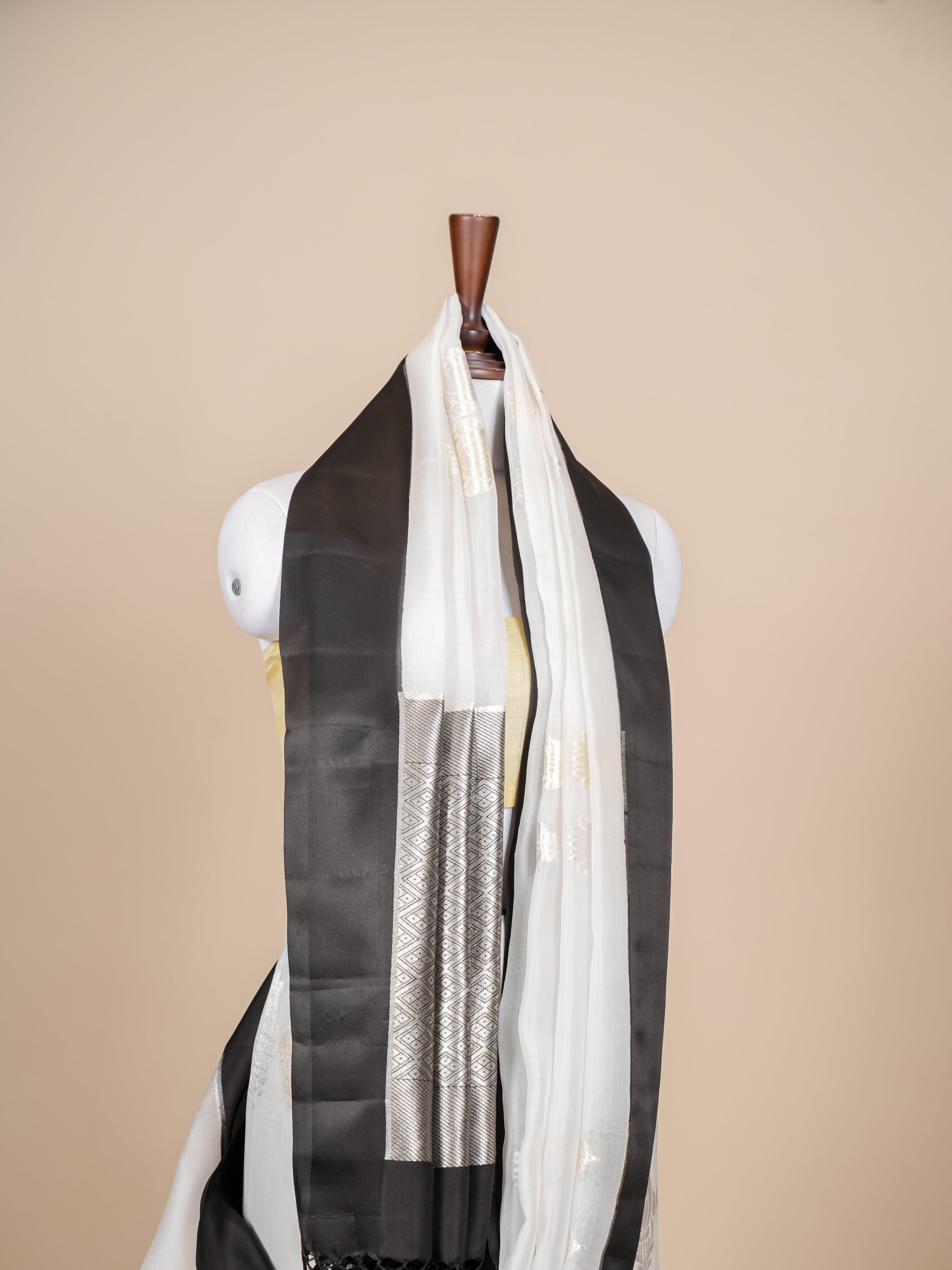 Handwoven White Banarasi Organza Silk Saree - Sumangal Ekam