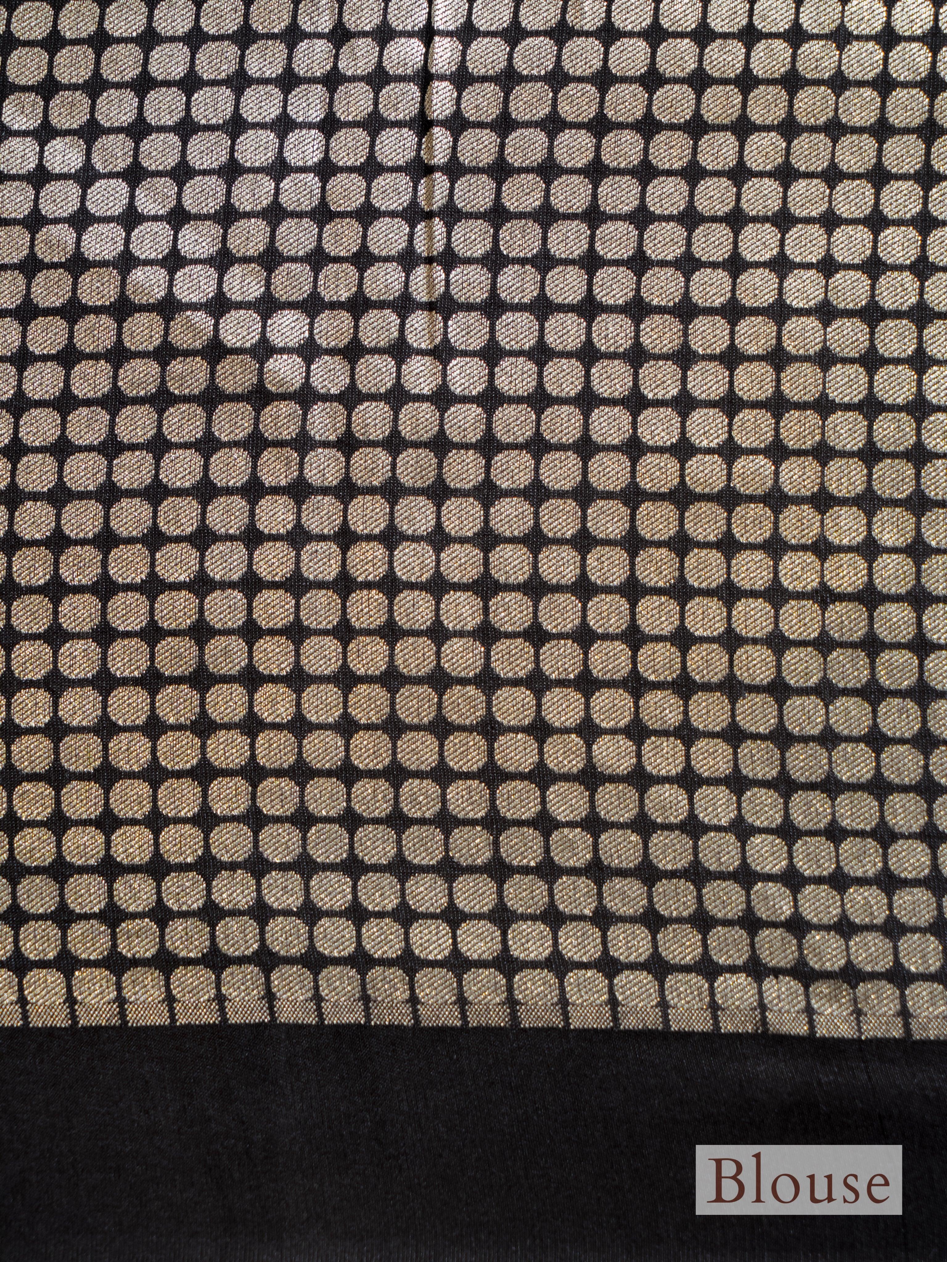 Handwoven White Banarasi Organza Silk Saree - Sumangal Ekam