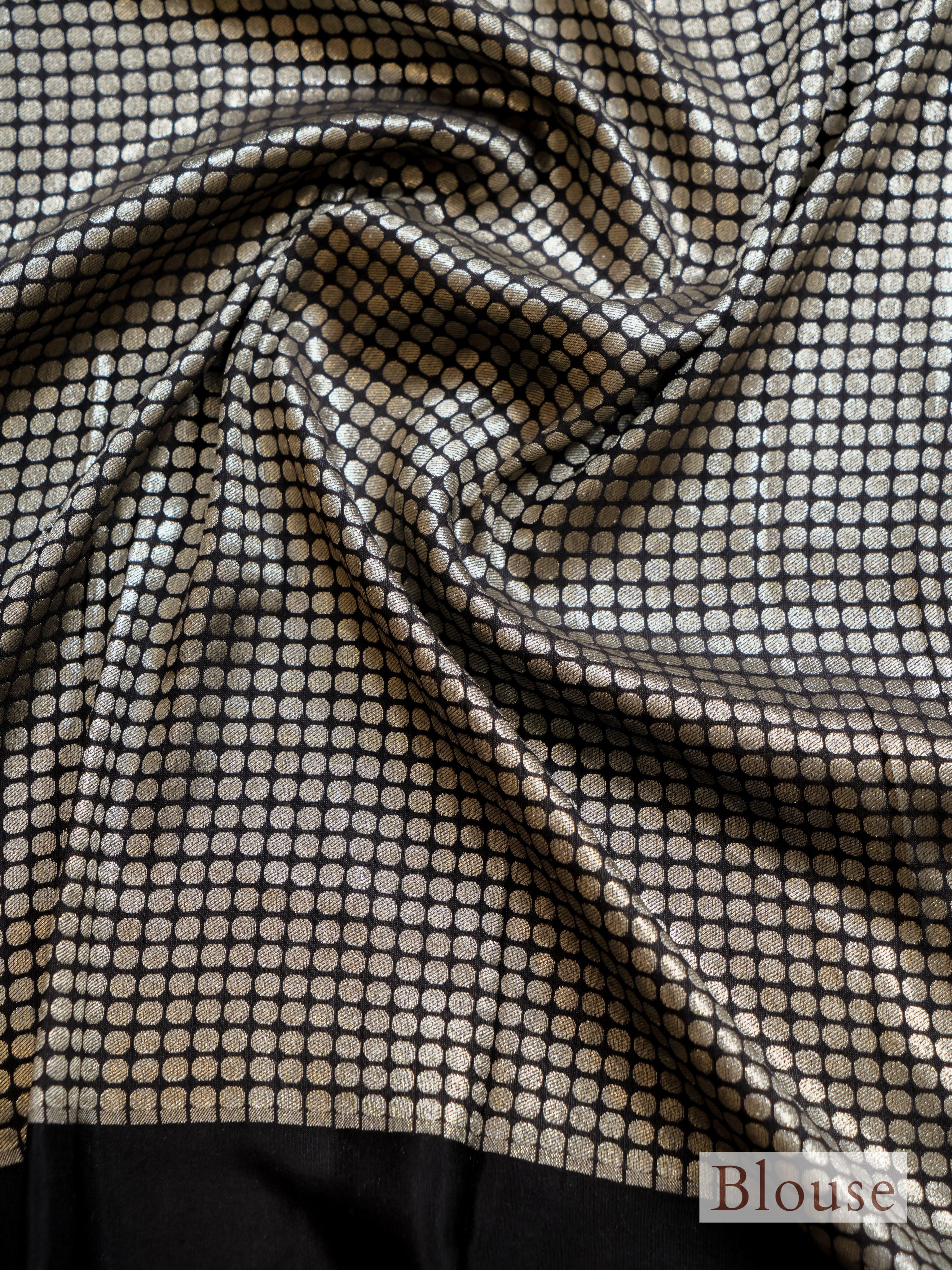 Handwoven White Banarasi Organza Silk Saree - Sumangal Ekam