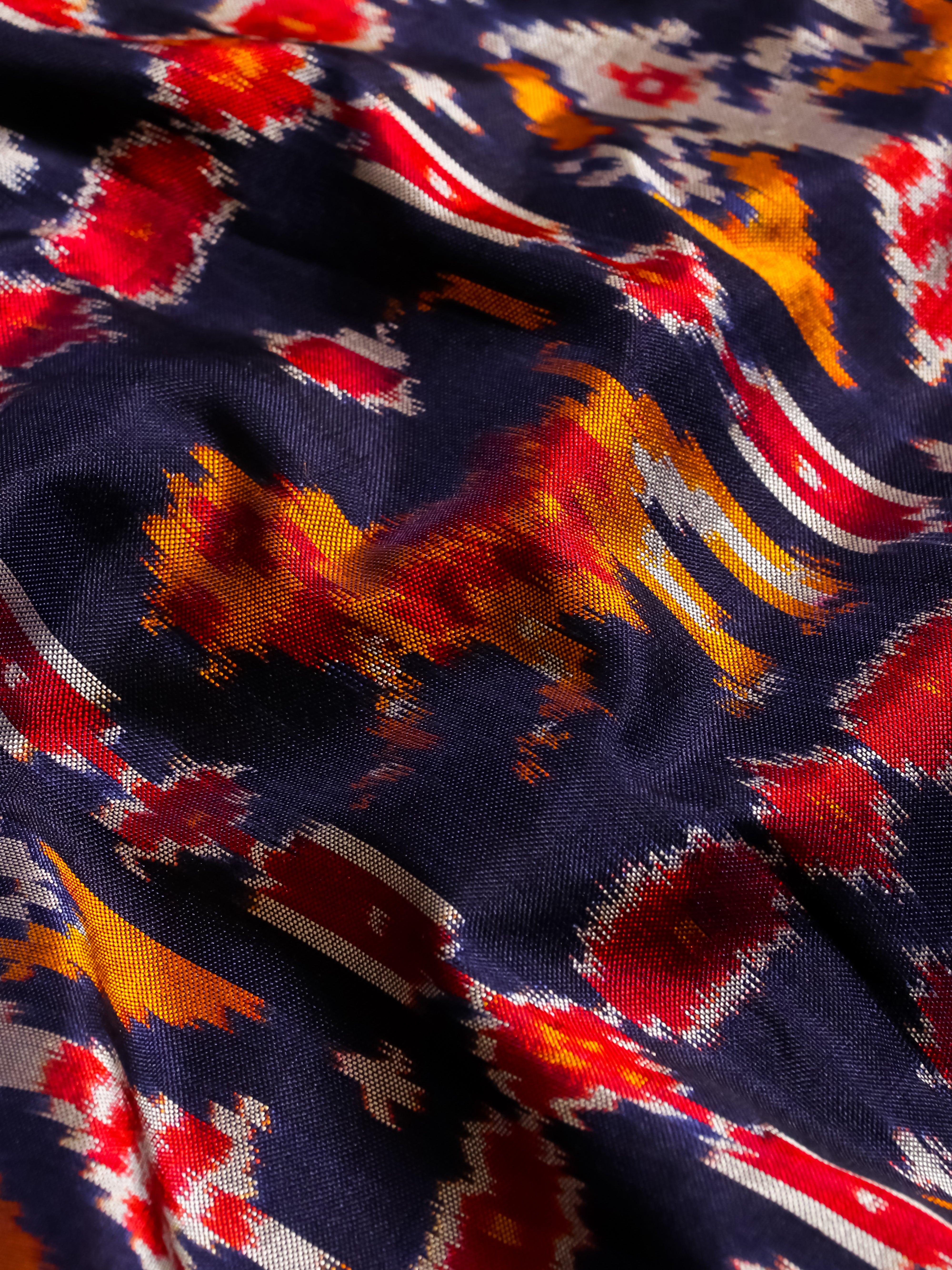 Handwoven Navy Blue  Banarasi Katan Silk Saree - Sumangal Ekam