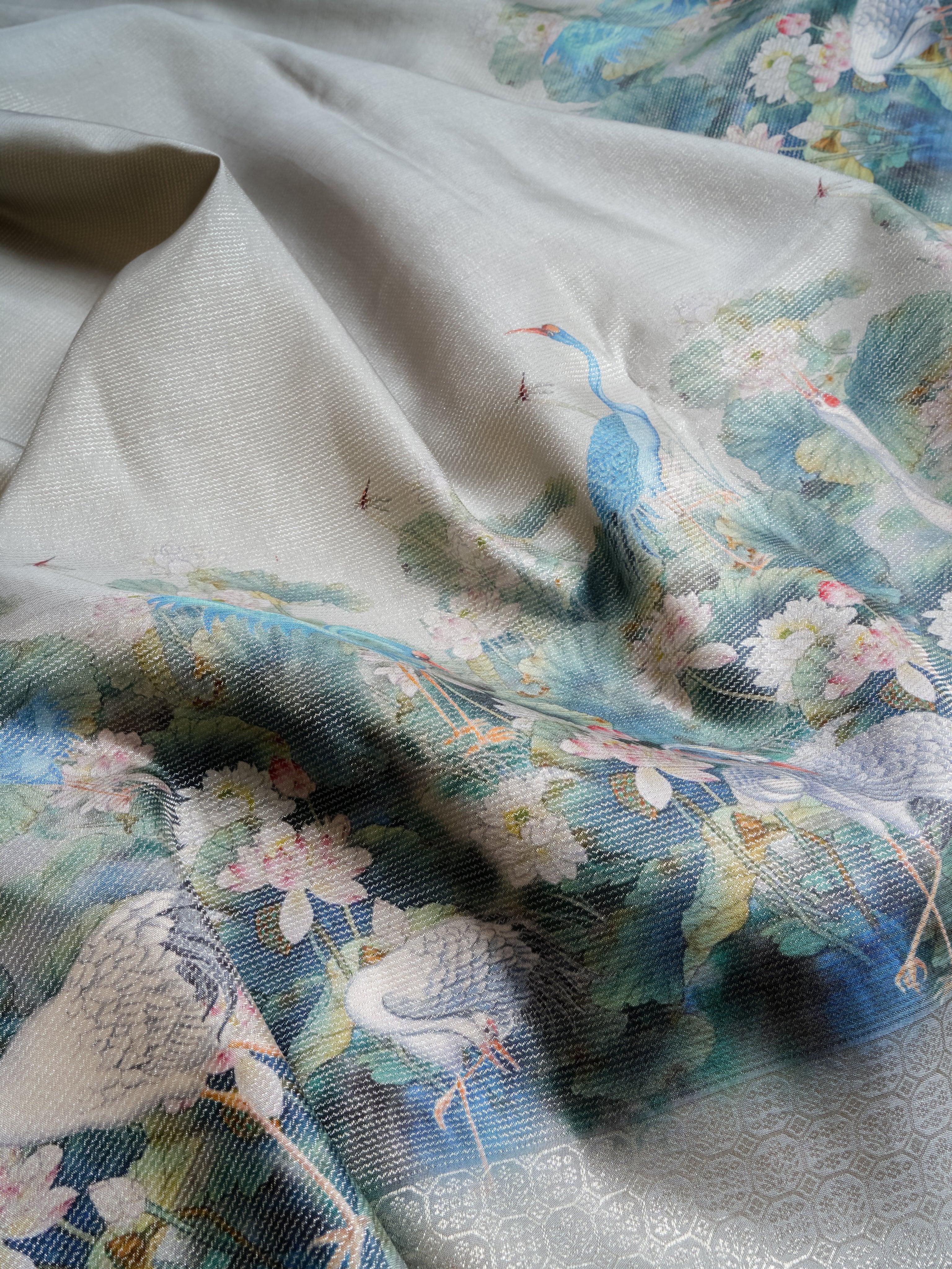 Handwoven Grey Banarasi Mashru Silk Saree - Sumangal Ekam