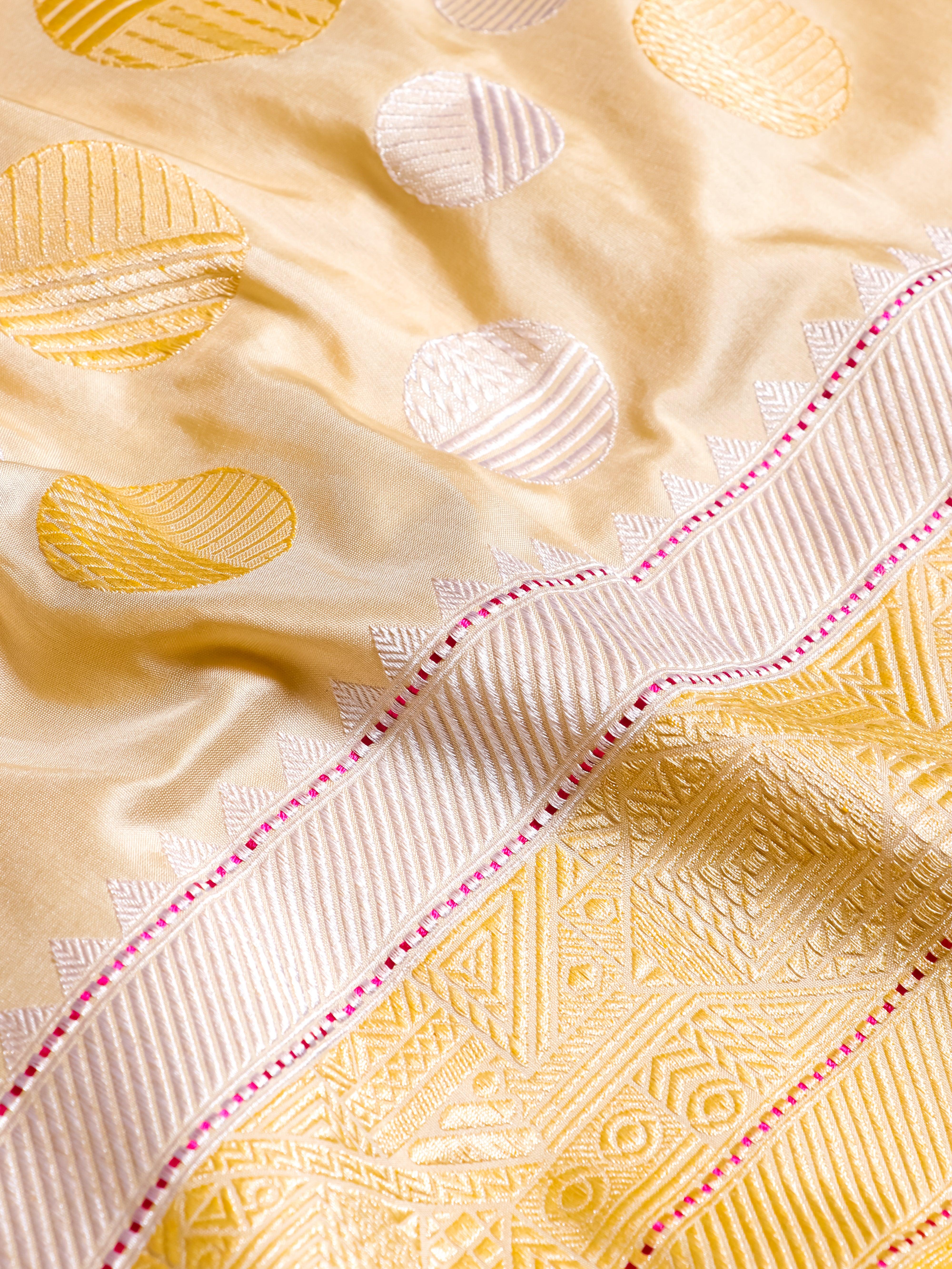 Handwoven Rangkat Banarasi Katan Silk Saree - Sumangal Ekam