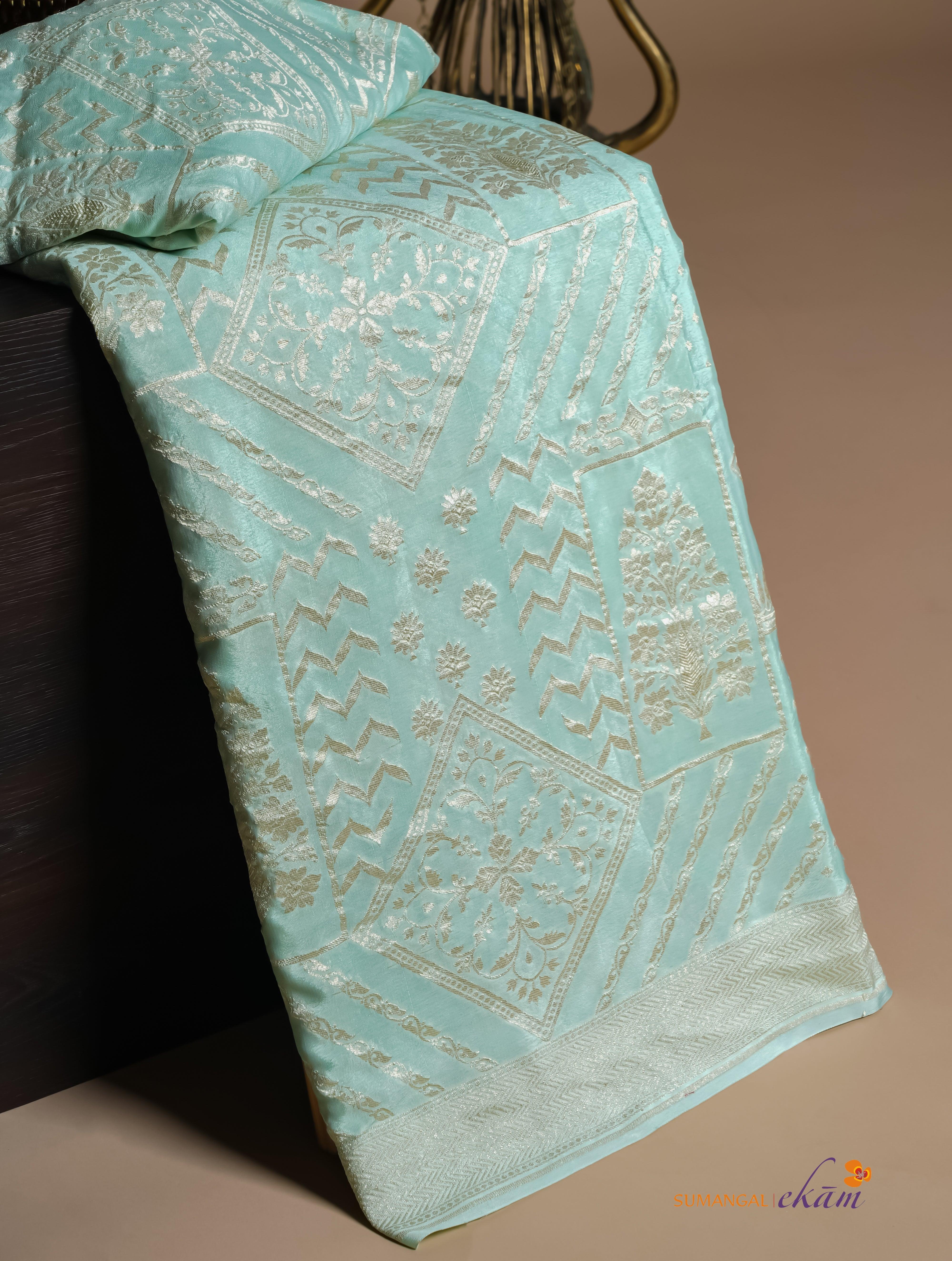 Handwoven Pastel Green Banarasi Crepe Georgette Silk Saree - Sumangal Ekam