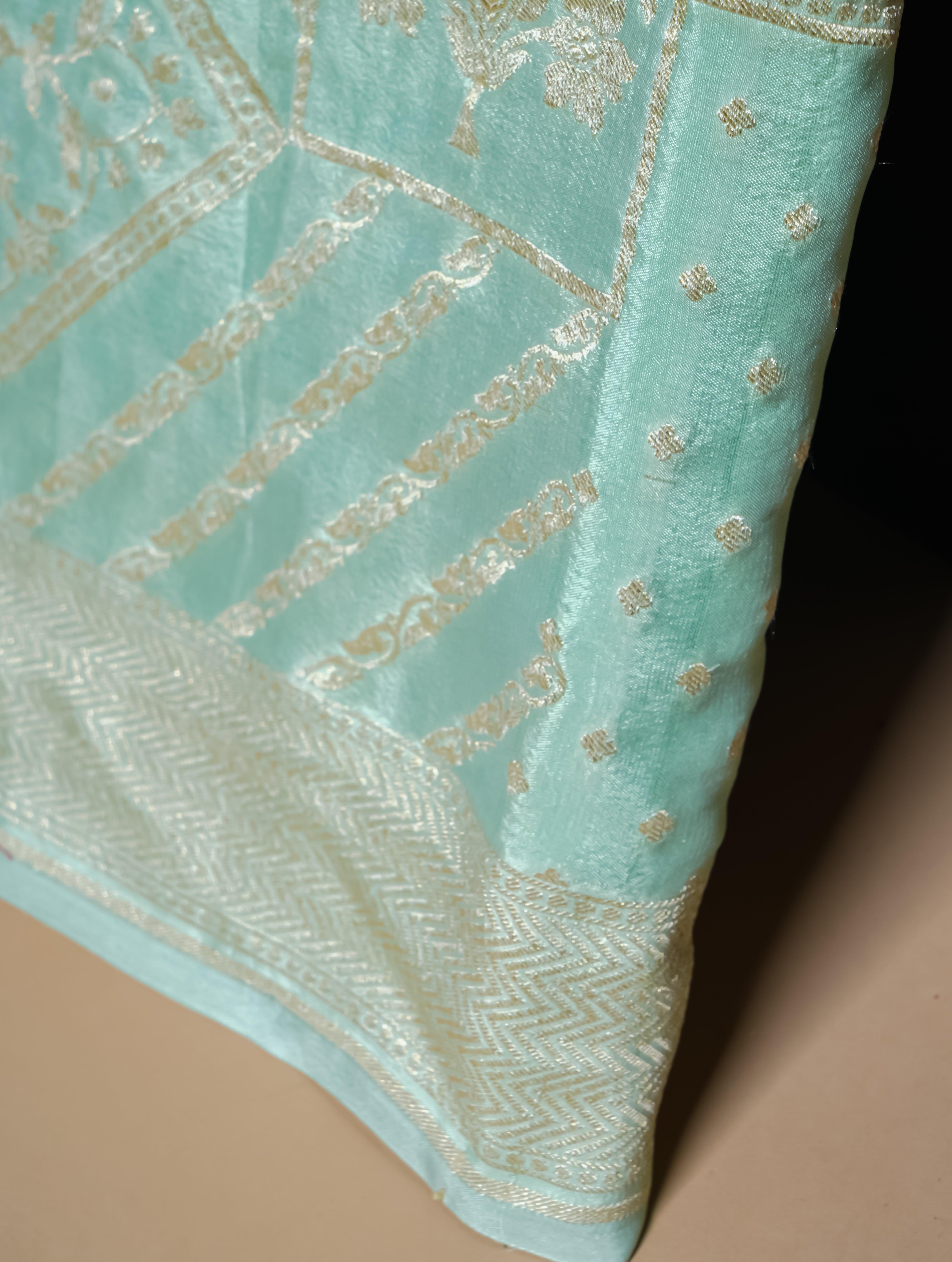 Handwoven Pastel Green Banarasi Crepe Georgette Silk Saree - Sumangal Ekam